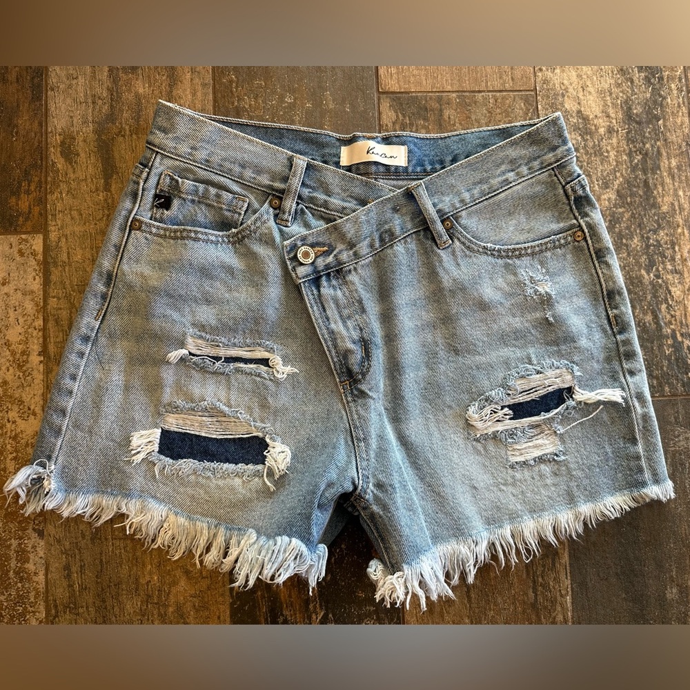 KanCan Blue Distressed Crisscross Jean Shorts High-Waisted Large
